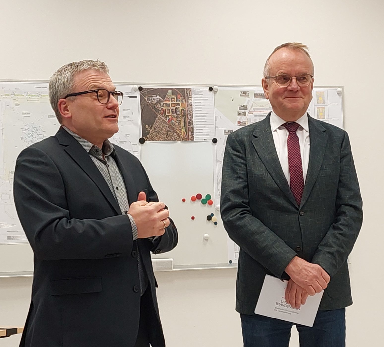 Minister Tabbert zu Gast in Hennigsdorf Nord